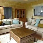 Maison Familiale Climatisee, Piscine St Emilion * Saint-Sulpice-de-Faleyrens