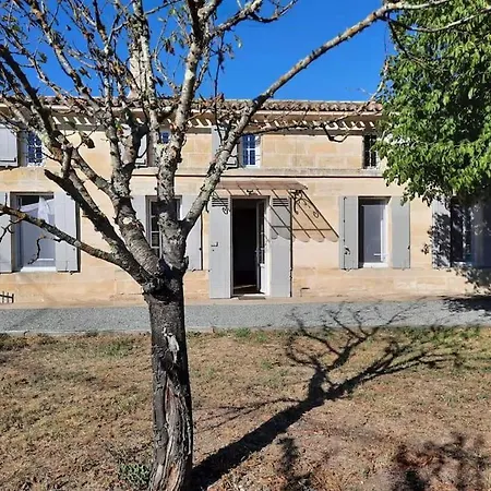 Vakantiehuis Maison Familiale Climatisee, Piscine St Emilion *